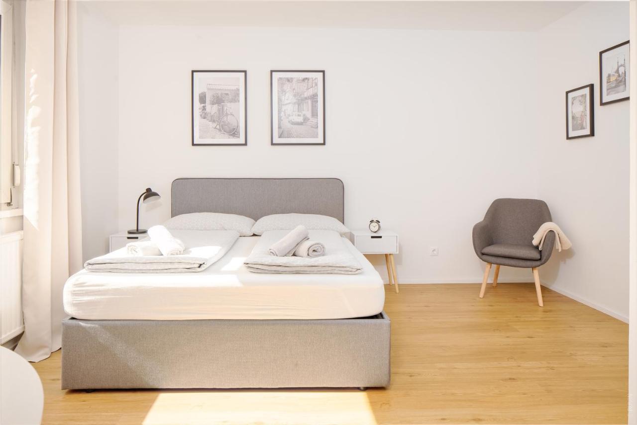 Whats-App Self-Check-In - Gemuetliches Studio Vienna Exterior photo